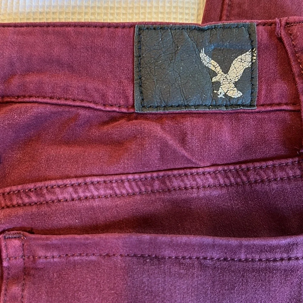 American Eagles 360 Super Stretch Jegging Size 0 Regular Burgundy Color